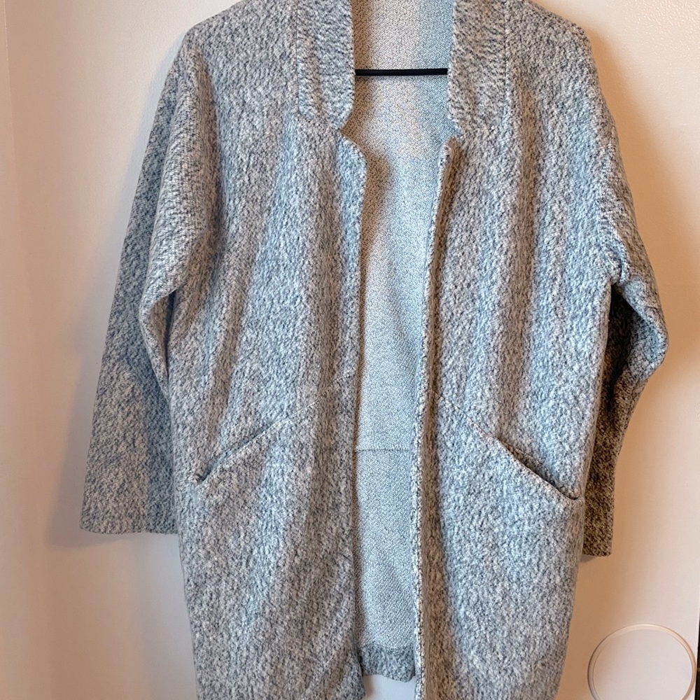 Light gray/white fleece